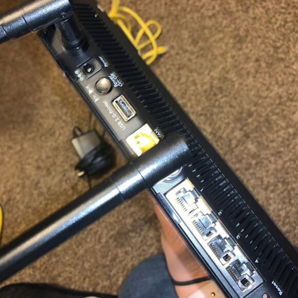 Netgear AC1750 Smart Wifi Router - Picture 2 of 5